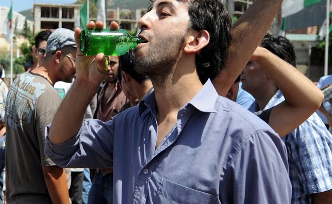 رمضان بين قدسية الشعائر في بلاد المسلمين وتحديات الانفلات الأخلاقي وانتشار الدعارة فيه بالجزائر