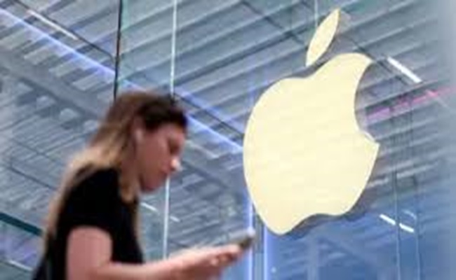 تحديث جديد من أبل يتيح البرمجة عبر وكلاء ذكاء اصطناعي داخل Xcode‎…