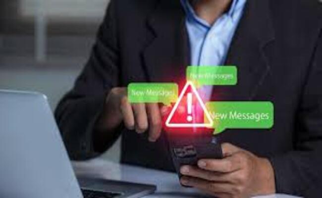 تخترق الهاتف في ثوانٍ…برمجية تجسس تهدد خصوصية المستخدمين