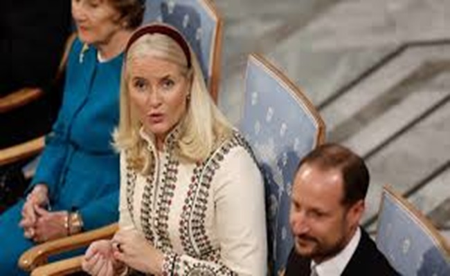 بينهم ولية العهد…تحقيق حول صلة مسؤولين نرويجيين كبار بملف إبستين