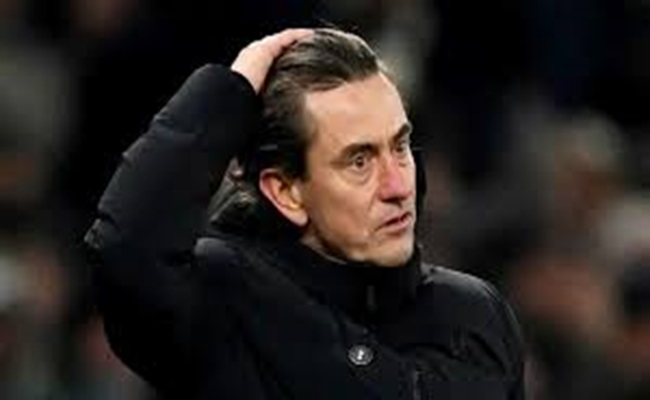 رسميًا…توتنهام يعلن إقالة توماس فرانك من منصبه