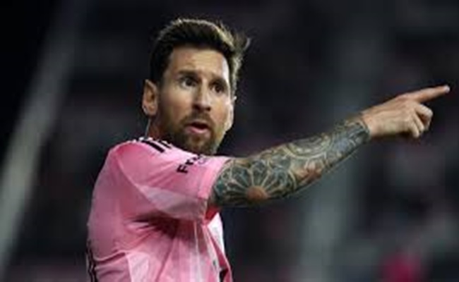 ميسي يضع شرطاً صارماً للموافقة على عرض غلطة سراي…