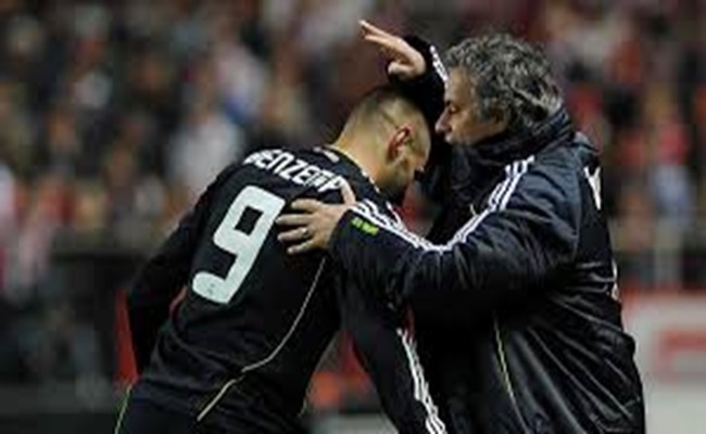 مورينيو يشيد باللفتة الإنسانية التي قام بها كورتوا