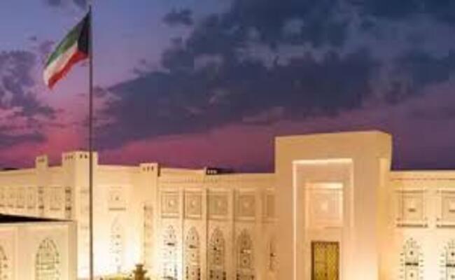 الكويت تدعو العراق إلى “التعامل المسؤول” مع أزمة الخرائط