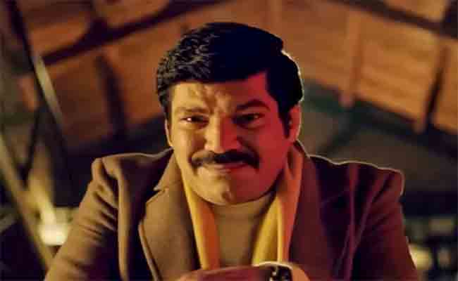 باسم سمرة في تصريحٍ صادم: أفكر جدياً في الاعتزال