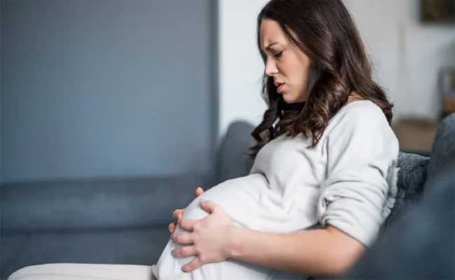 5 أعراض صحية مهمة يجب أن تنتبهي إليها في الشهر الرابع من الحمل…