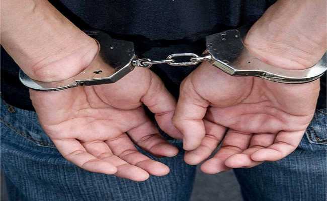 ثلاثيني يعتدي جسديا ولفظيا على والده بالعاصمة