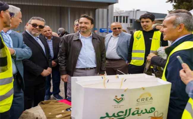 إشراف مولى على توزيع 5 آلاف كسوة عيد لفائدة الأيتام عبر 40 ولاية