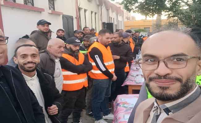 تكريم عمال النظافة بإفطار جماعي بمقر ولاية الشلف