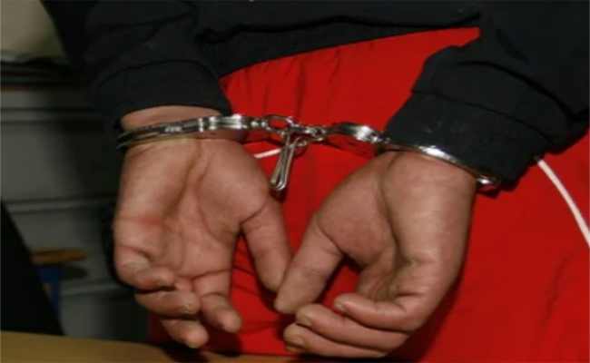 الإطاحة بعصابة إجرامية تروج أقراص الهلوسة بالعاصمة