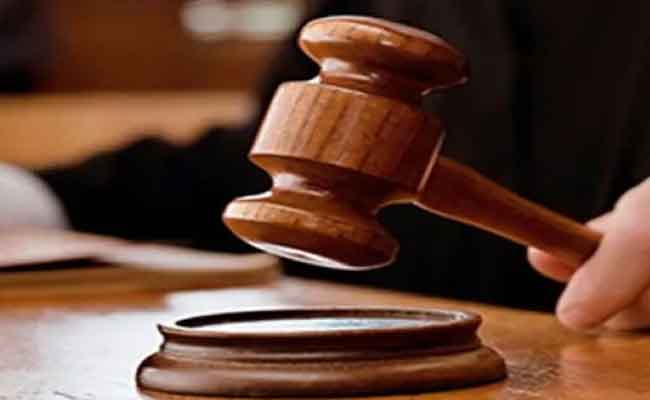 ملعب الدويرة يجر مدراء سابقون للشباب والرياضة للمحكمة