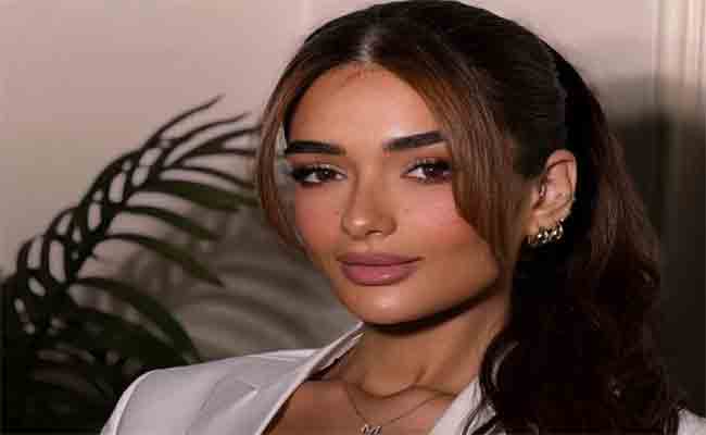 ملك أحمد زاهر…من ابنة نجم وصولاً لنجمة شابة صاعدة