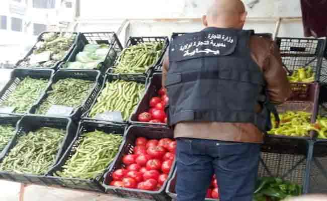 استمرار متابعة مدى التزام التجار بنظام المداومة