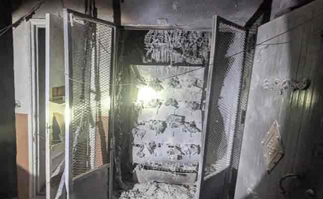 النيران تلتهم 10 عدادات كهربائية بعمارة في عنابة