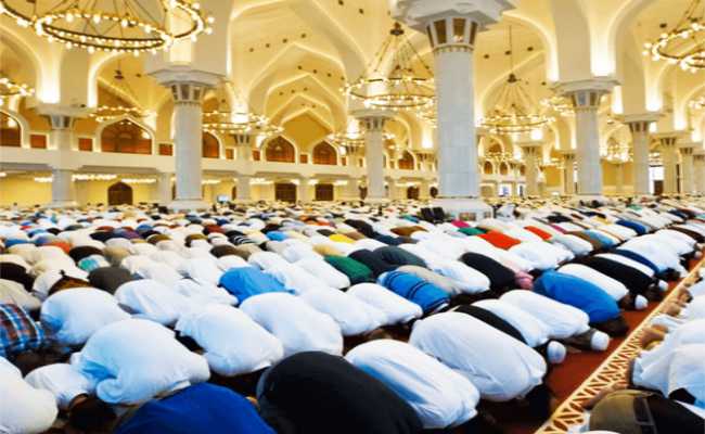 تحديد الثامنة صباحا توقيت صلاة عيد الفطر بالعاصمة