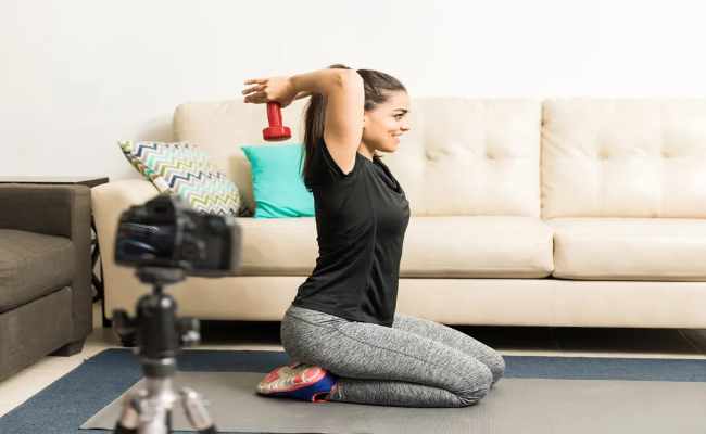 تمارين خفيفة في رمضان لحرق الدهون مع المدرّبة ديالا حطاب