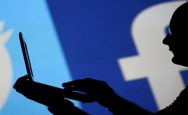 توقيف عشريني يتزعم عصابة تحترف النصب على الفايسبوك