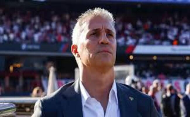 إقالة الأرجنتيني كريسبو من قيادة ساو باولو البرازيلي…