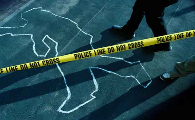 أربعيني ينهي حياة طفلته ويدفنها في شرفة المنزل بباتنة