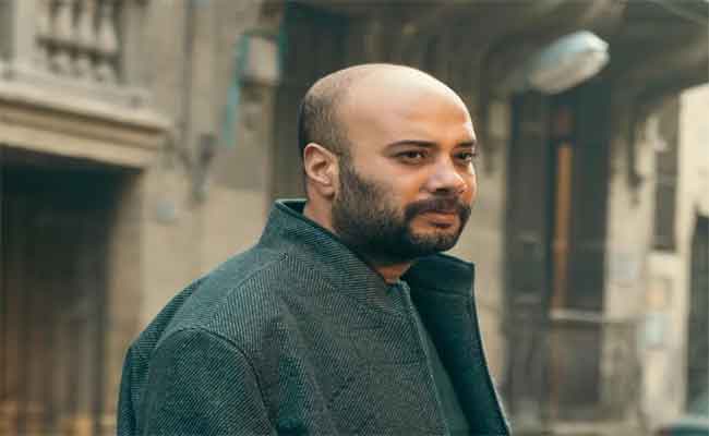 حاتم صلاح يعلن وفاة والده بكلمات مؤثرة ويكشف موعد الجنازة…