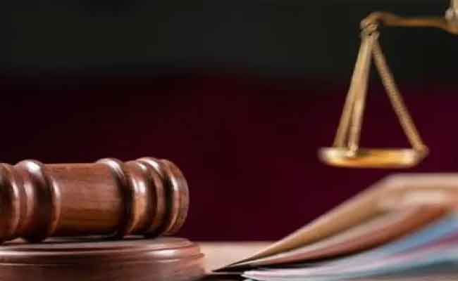 الإطاحة بتاجر ينتحل صفة برلماني متلبس بـ13 مليار سنتيم داخل ورق الطبخ بمطار الجزائر