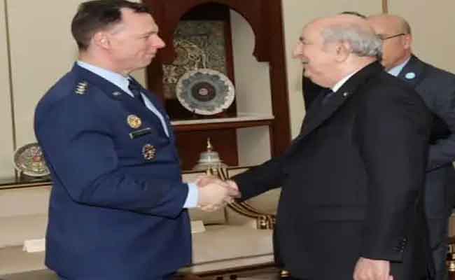 استقبال تبون نائب كاتب الدولة الأمريكي وقائد أفريكوم