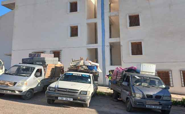 استفادة 29 عائلة من سكنات لائقة بوهران