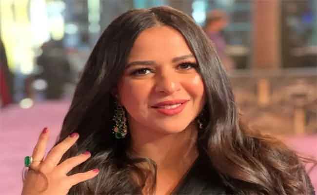 إيمي سمير غانم تجمع النجوم في حفل يوم ميلادها