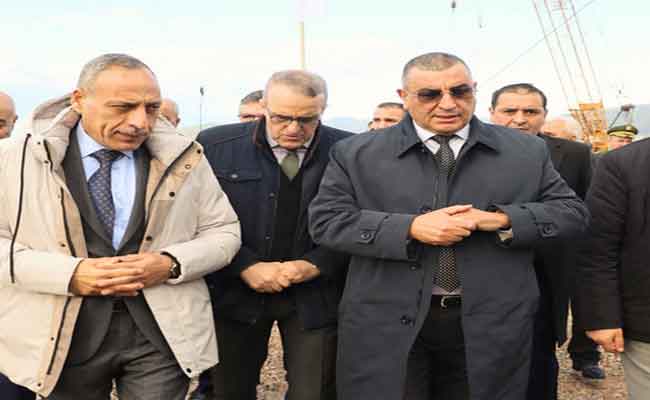 جلاوي يقوم بزيارة تفقدية لمشروع الخط المنجمي الشرقي بتبسة