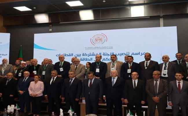 مشاركة عرقاب في مراسم تنصيب اللجنة المشتركة بين القطاعات للتحكم في الطاقة