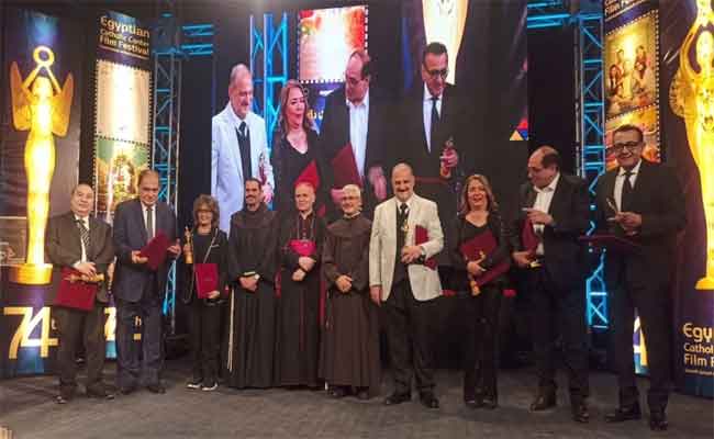 نجوم الفن في افتتاح الدورة الـ74 لمهرجان المركز الكاثوليكي…تكريمات مؤثرة ورسائل تثير الجدل