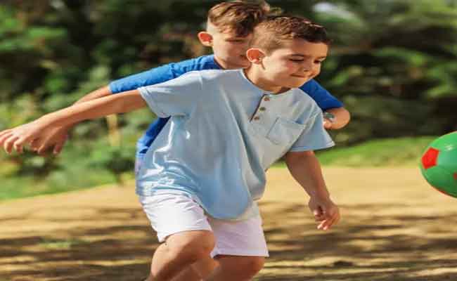 شجّعي طفلك على المغامرة: إليكِ فوائد اللعب في الهواء الطلق