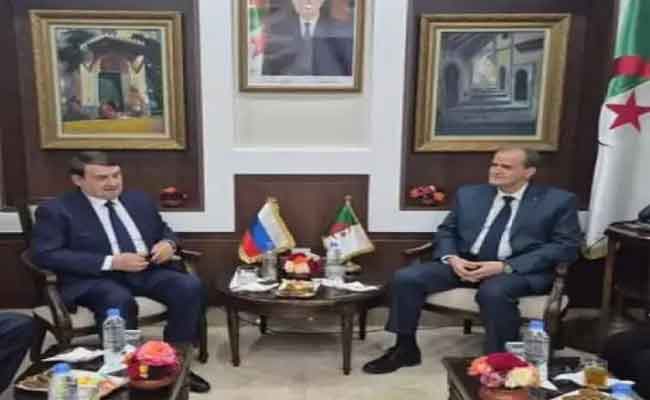 استقبال رزيق مستشار الرئيس الروسي المكلف بالتعاون الدولي في مجال النقل