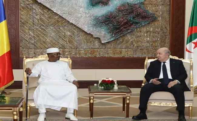 تبون يجري محادثات ثنائية مع نظيره التشادي