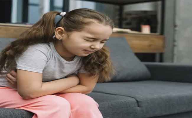 تسمم غذائي غريب قد يصيب طفلك…تعرفي إلى الأعراض وطرق الإسعاف السريع