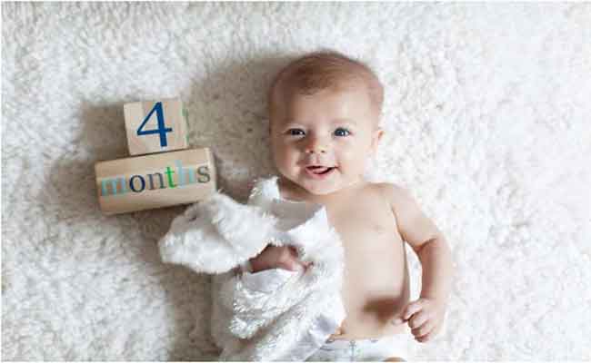 كل ما تريدين معرفته للتعامل مع طفلكِ في الشهر الرابع