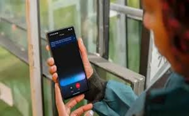 غوغل تتيح للمستخدمين التفاعل مع الذكاء الاصطناعي بشكل طبيعي…