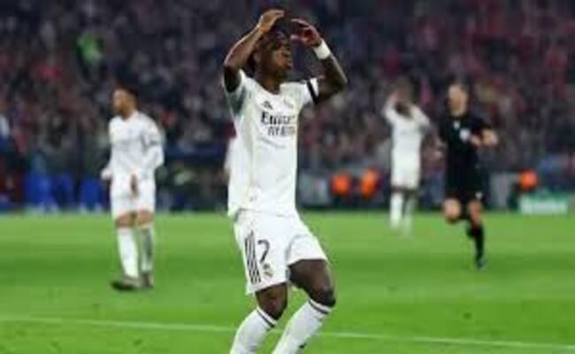 أريد راتبا أعلى من مبابي…فينيسيوس يصدم فلورنتينو بيريز