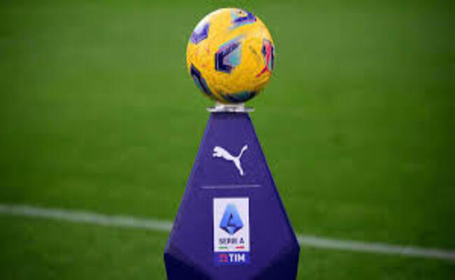 فضيحة تهز الكرة الإيطالية…تفكيك شبكة مشبوهة تورط فيها 50 لاعباً