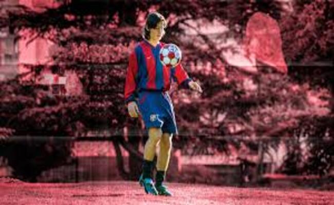 ميسي يبيع ذكرياته في برشلونة…