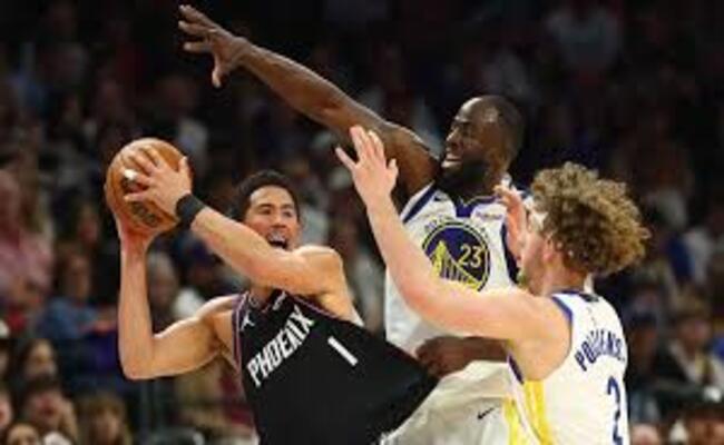 NBA…فينكس يتجاوز وريورز ويتأهل للأدوار الإقصائية في دوري السلة الأمريكي