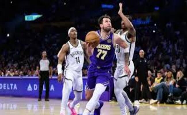 NBA…سيكسرز يتغلب على مضيفه هورنتس في دوري السلة الأمريكي