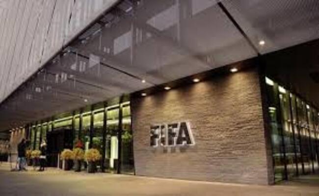 “لا نعيش في القمر”…إنفانتينو يحسم الجدل حول انسحاب منتخب إيران من المونديال