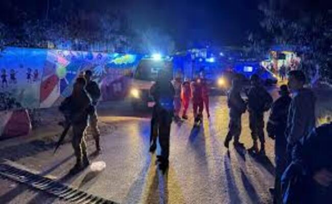 اشتباكات وقنابل يدوية…توتر في “عين الحلوة” بلبنان