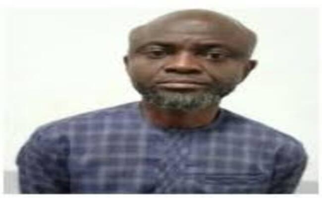 أمن العاصمة يوجه نداءً للجمهور حول رعية أجنبية احتال على المواطنين