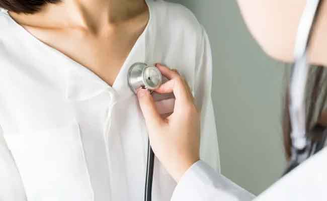 ألم الصدر في أثناء الحمل…إليك 6 أسباب و5 علاجات طبيعية