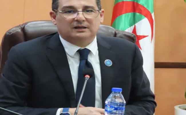 آيت مسعودان يهنئ الممرضات والممرضين بمناسبة يومهم العالمي