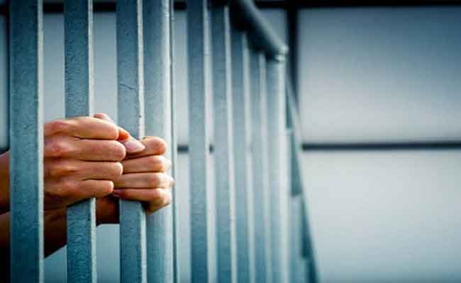 توزيع عقوبات حبسية بين 3 و4 سنوات على موظفين سابقين بإتصالات الجزائر توبعوا بتهم فساد