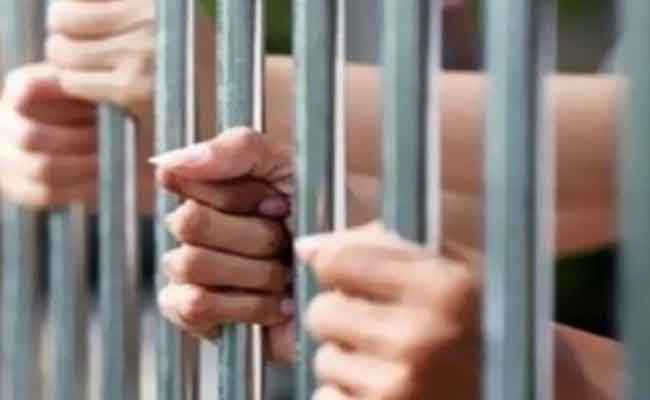 حبس 6 أشخاص تورطوا في تهريب مهاجرين بطريقة غير شرعية بالعاصمة