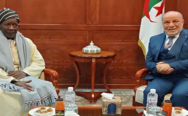 استقبال بلمهدي الخليفة العام للفيضة التيجانية بالسنغال